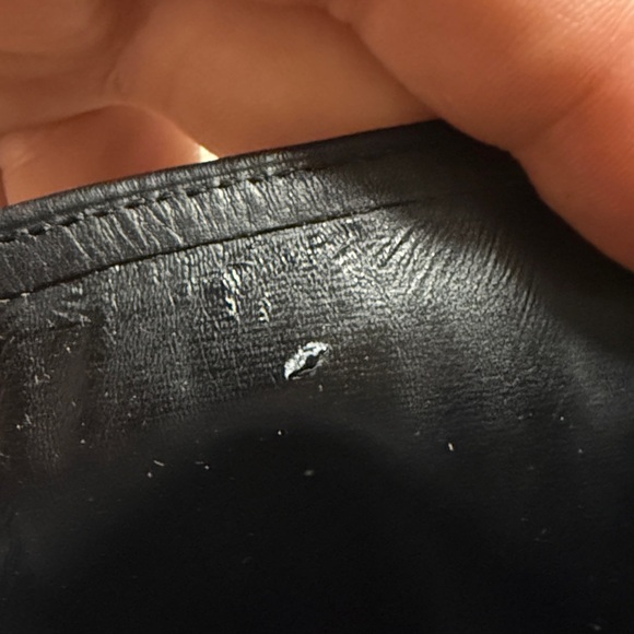 Perry Ellis Black Leather Tri-Fold Wallet - Picture 9 of 10